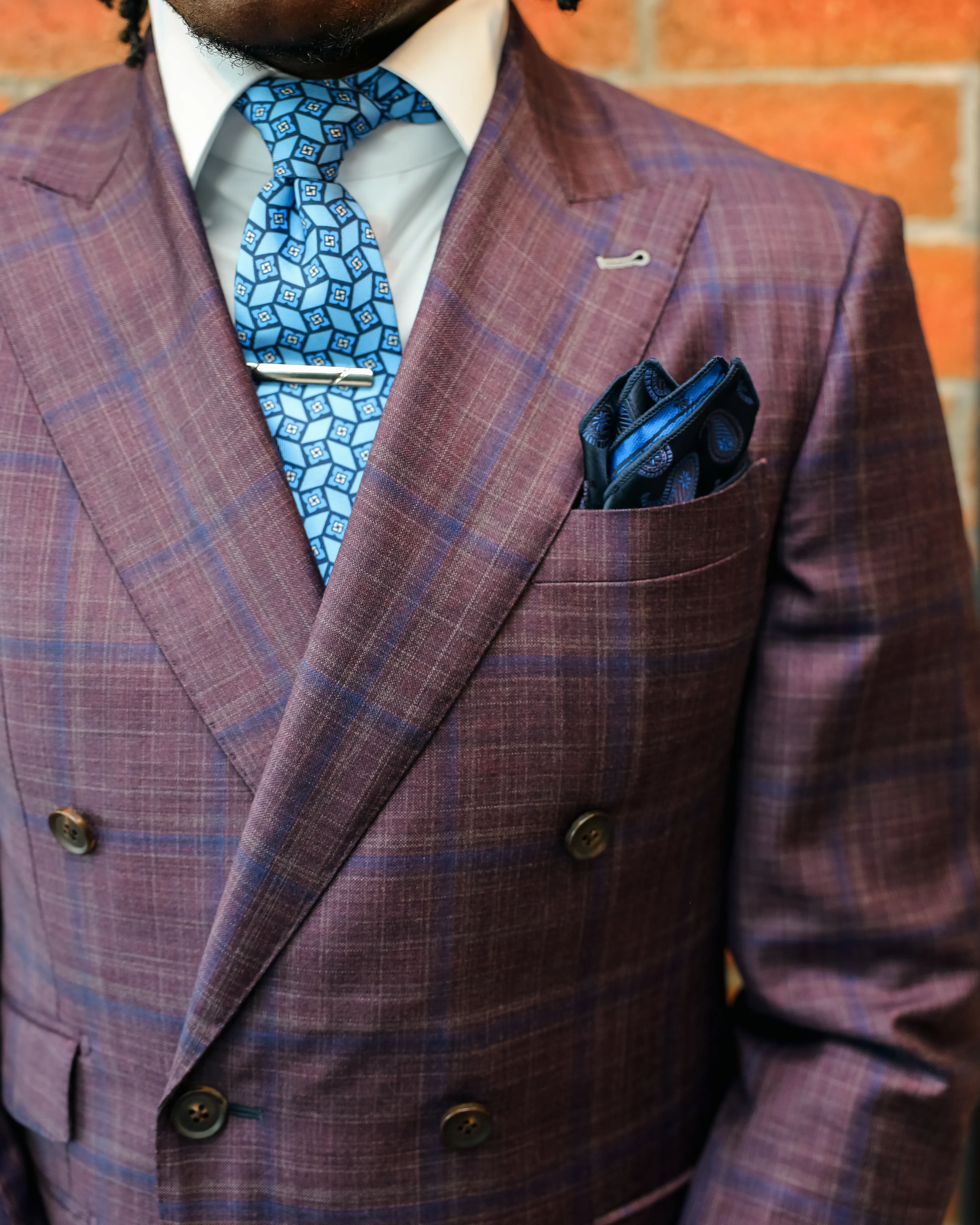 Maison Élevée — Custom Suiting