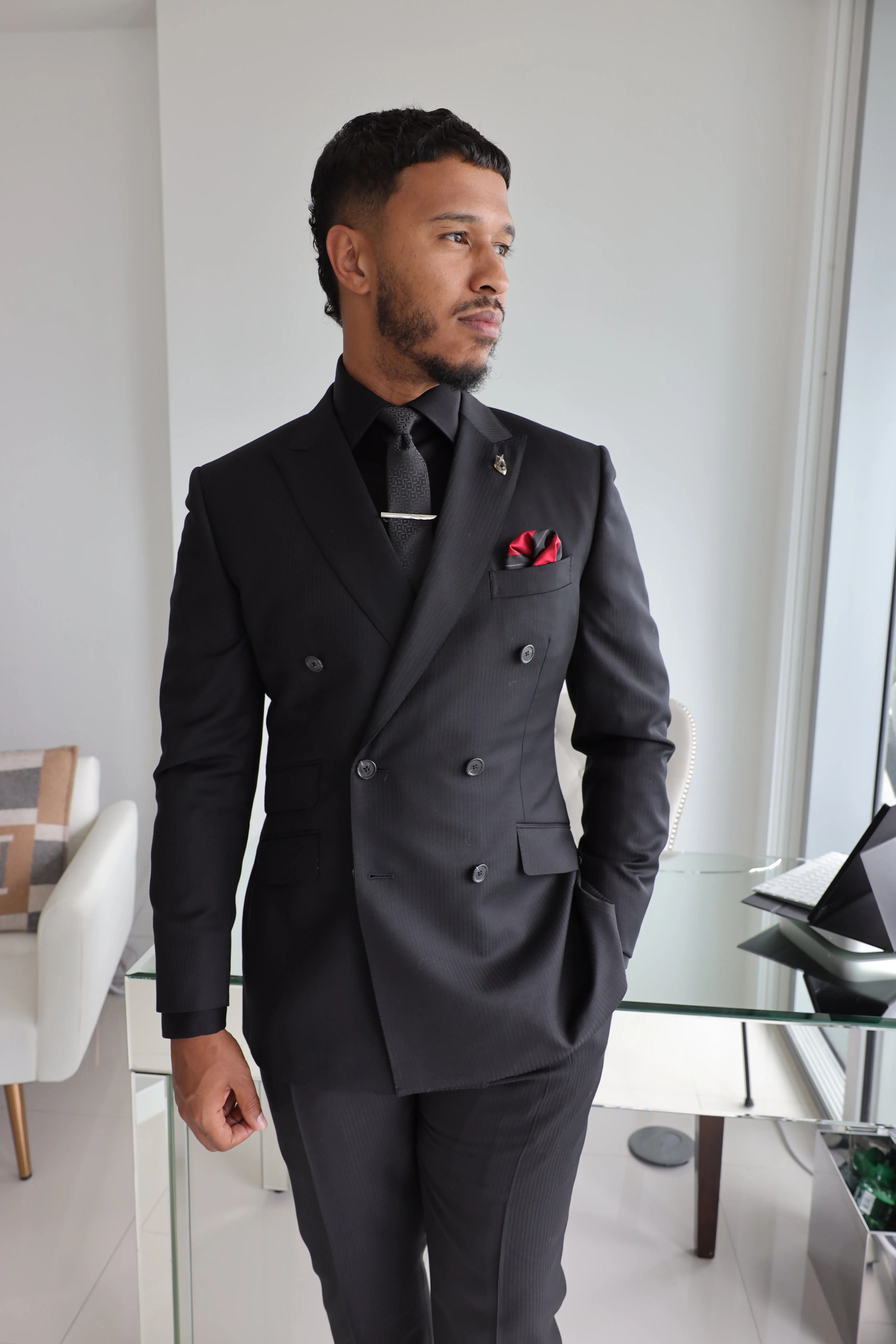 Maison Élevée — Custom Suiting