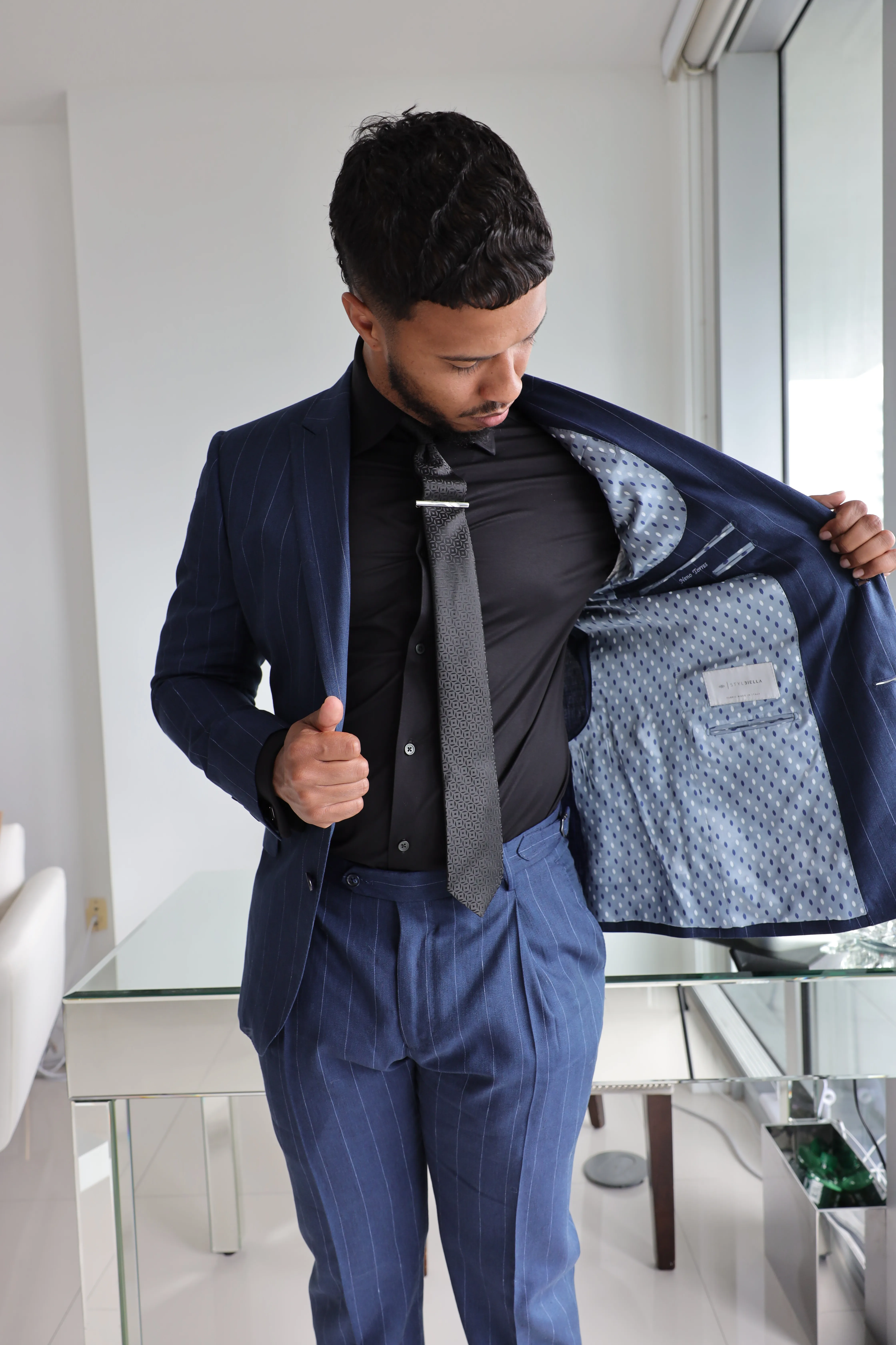 Maison Élevée — Custom Suiting