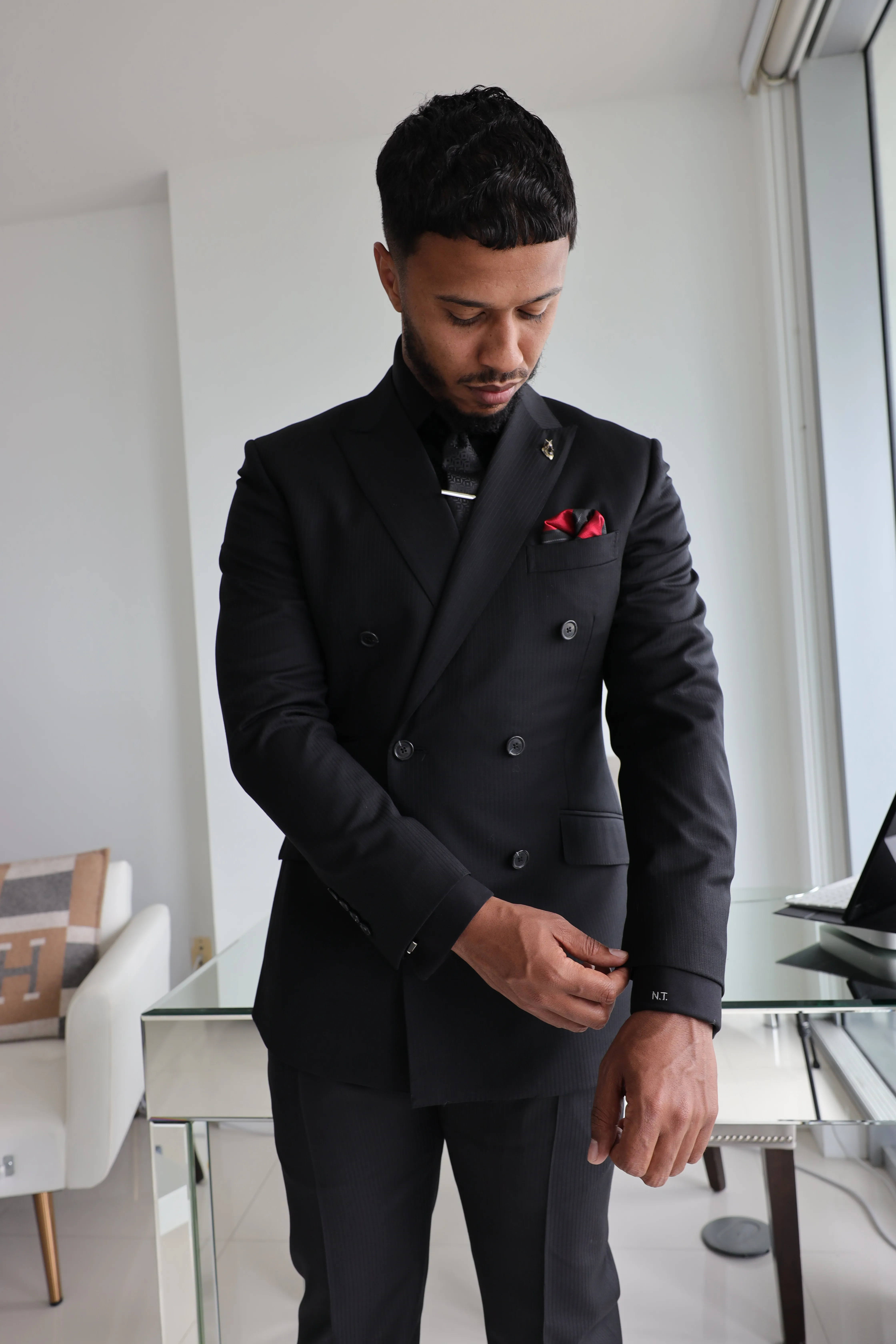 Maison Élevée — Custom Suiting