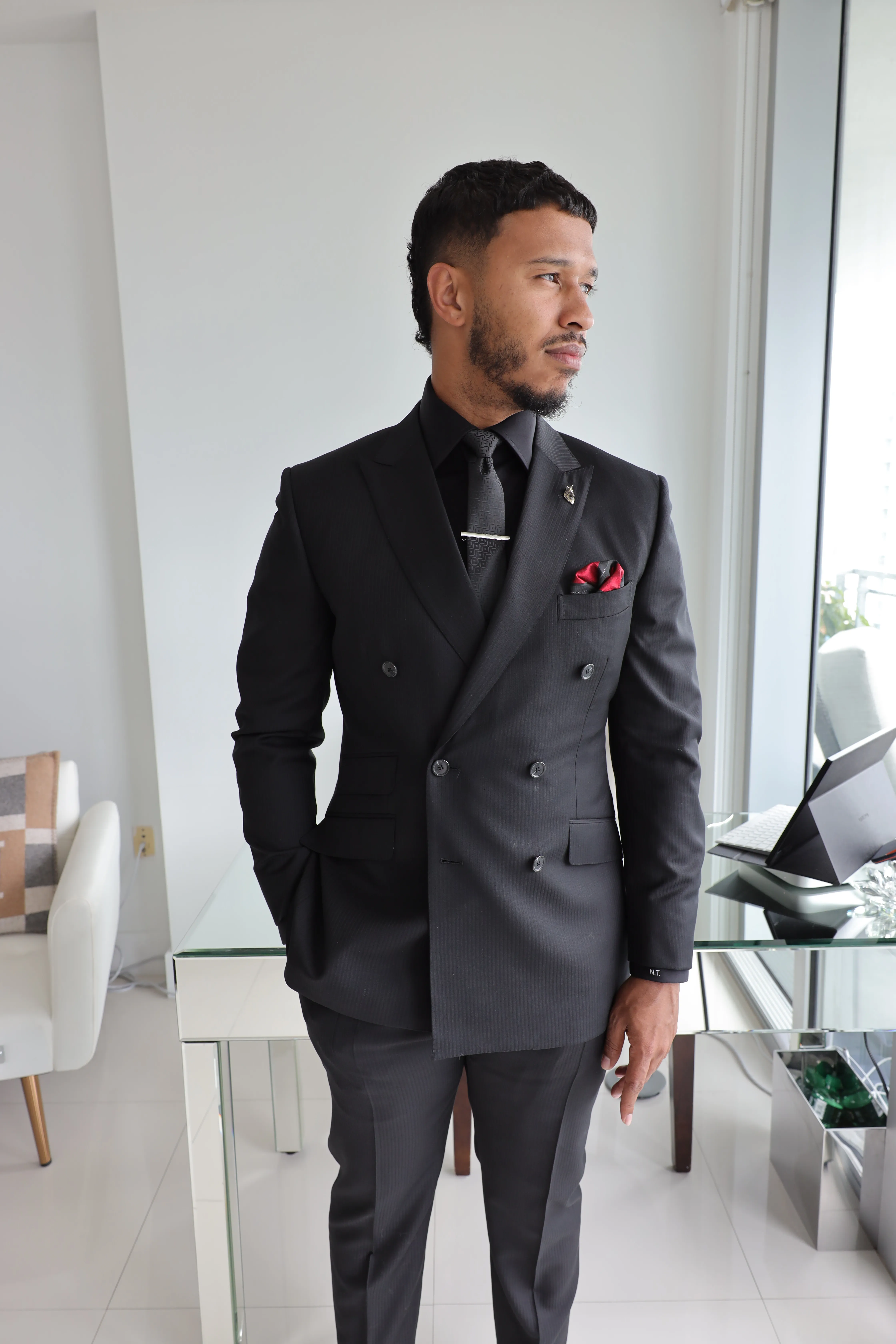 Maison Élevée — Custom Suiting