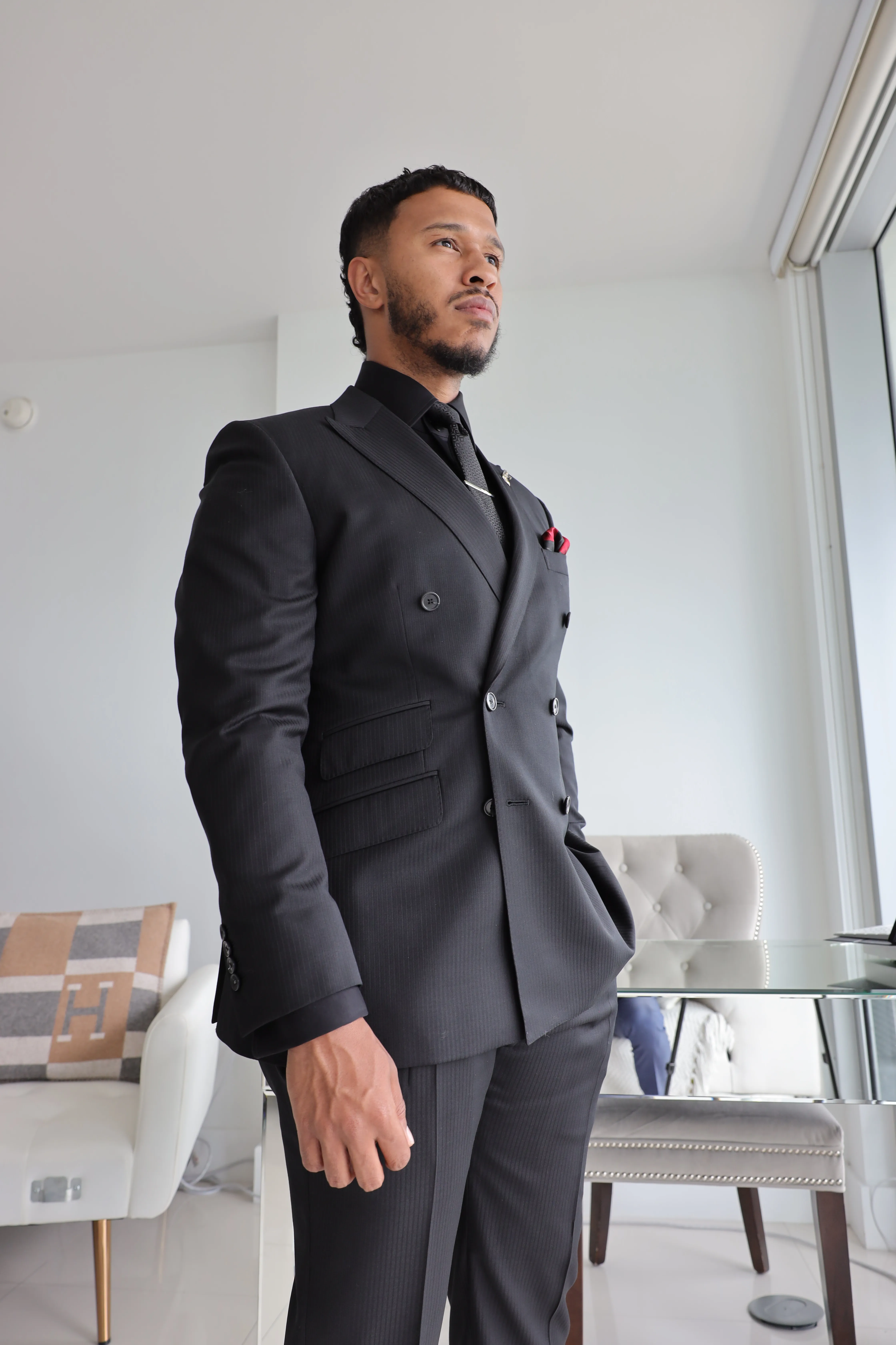 Maison Élevée — Custom Suiting