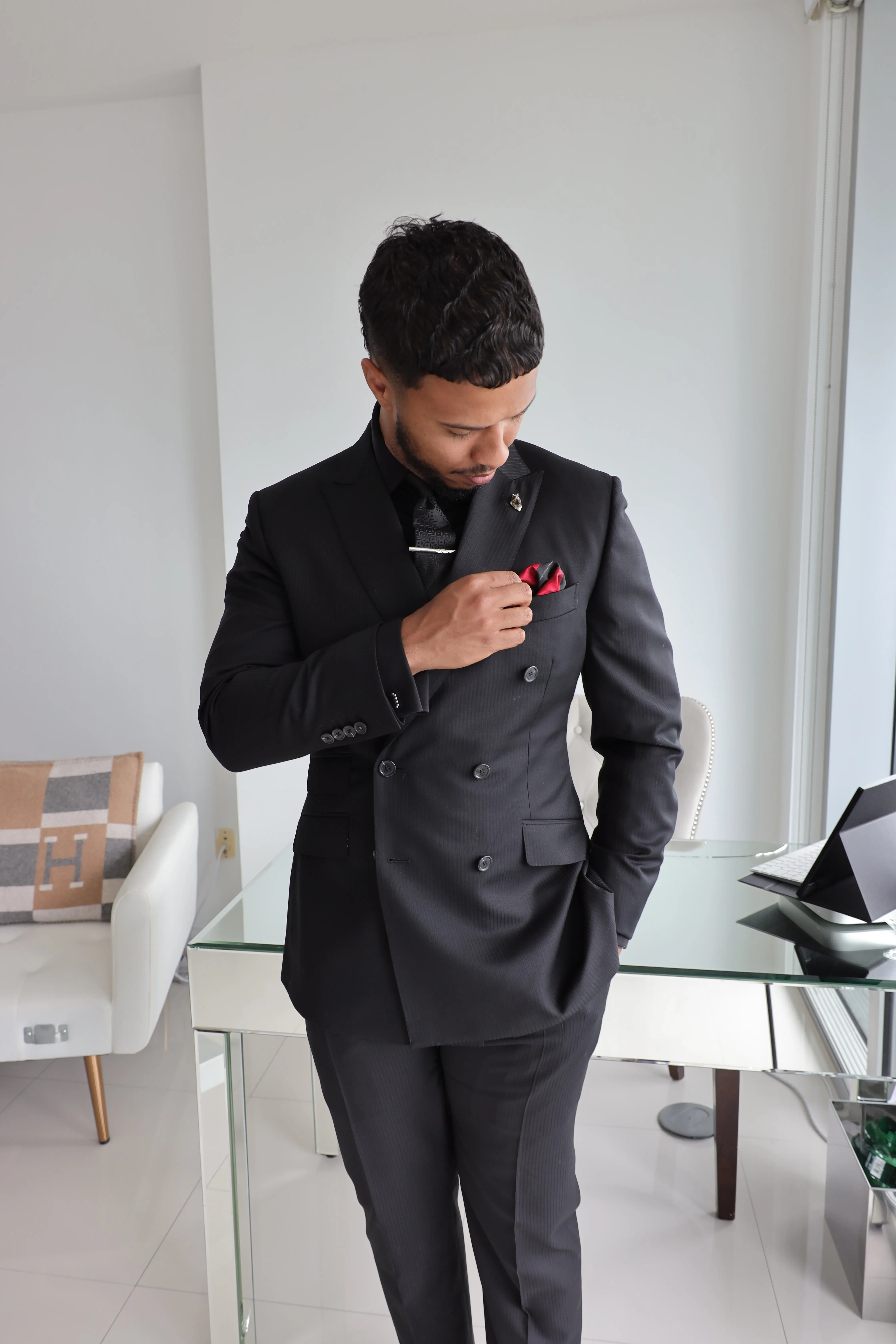 Maison Élevée — Custom Suiting
