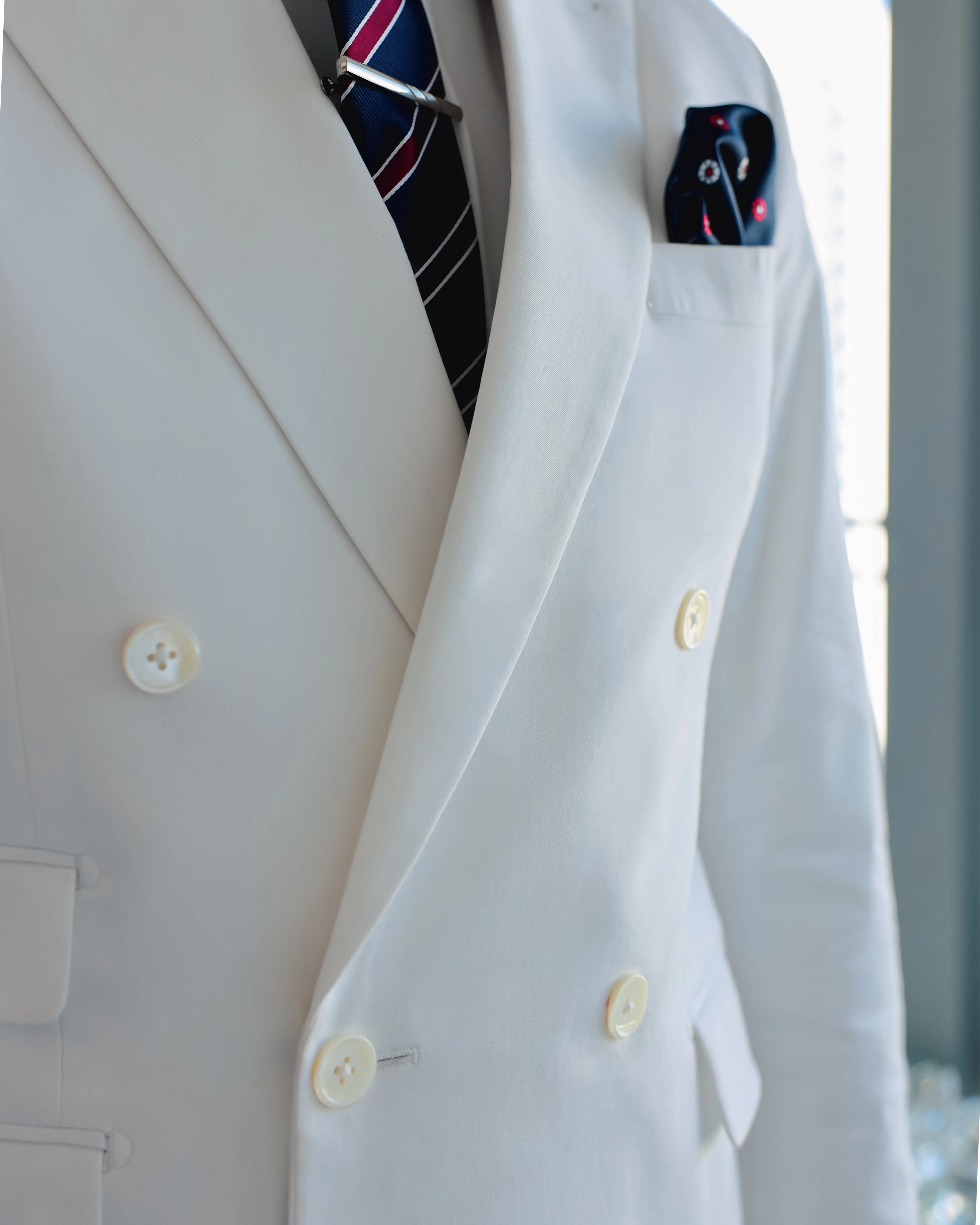 Maison Élevée — Custom Suiting